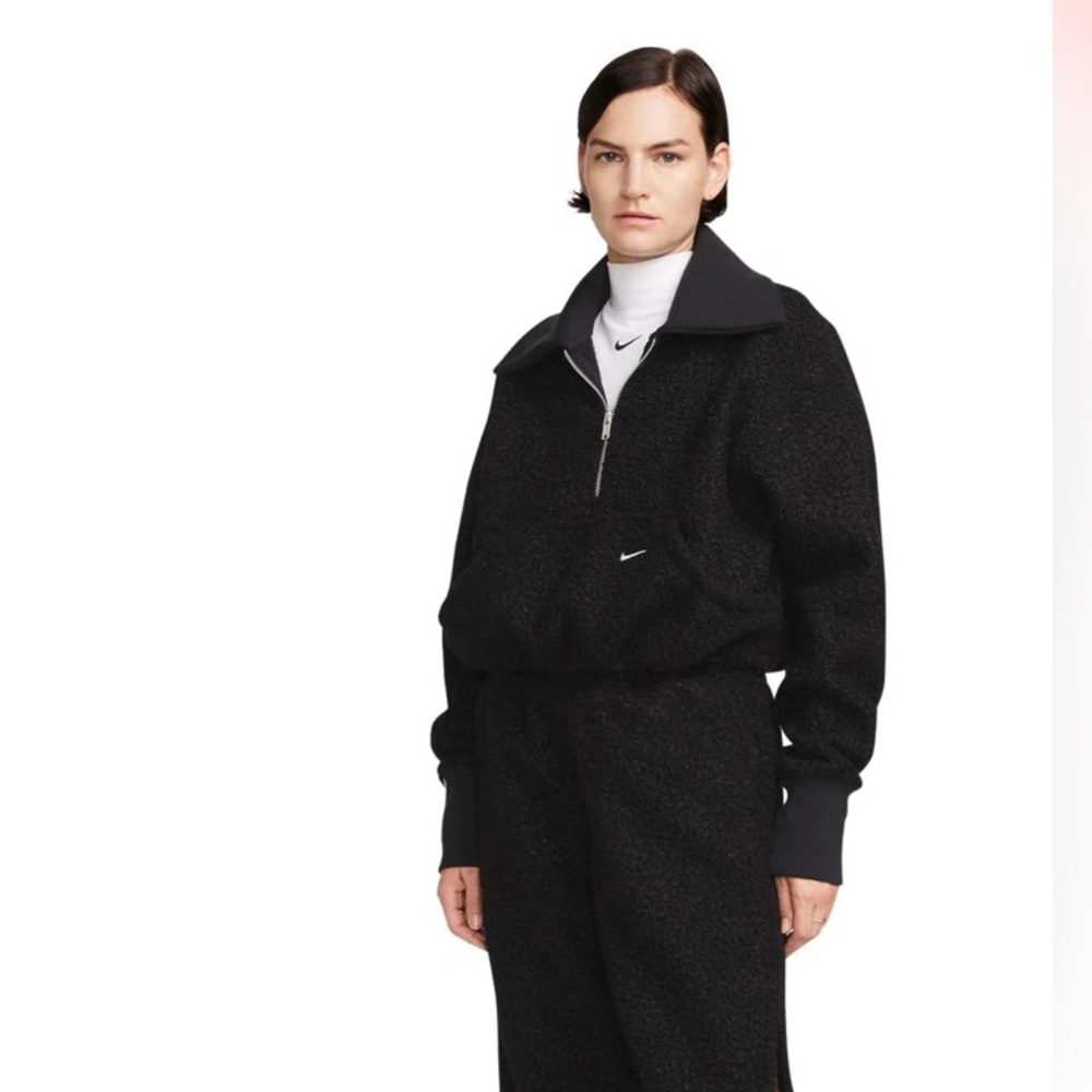 Nike Women's Black Jacket - Picture 2 of 14